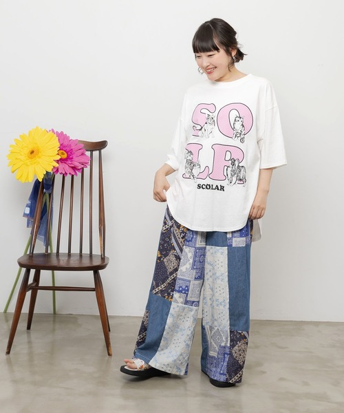 ScoLar(スカラー)の「162729:ドットスカラー わんにゃん柄Tシャツ(Tシャツ/カットソー・レディース・オフホワイト/チャコールグレー/ブラック・M)」の4枚目の写真