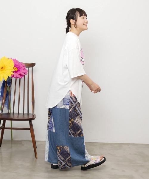 ScoLar(スカラー)の「162729:ドットスカラー わんにゃん柄Tシャツ(Tシャツ/カットソー・レディース・オフホワイト/チャコールグレー/ブラック・M)」の8枚目の写真