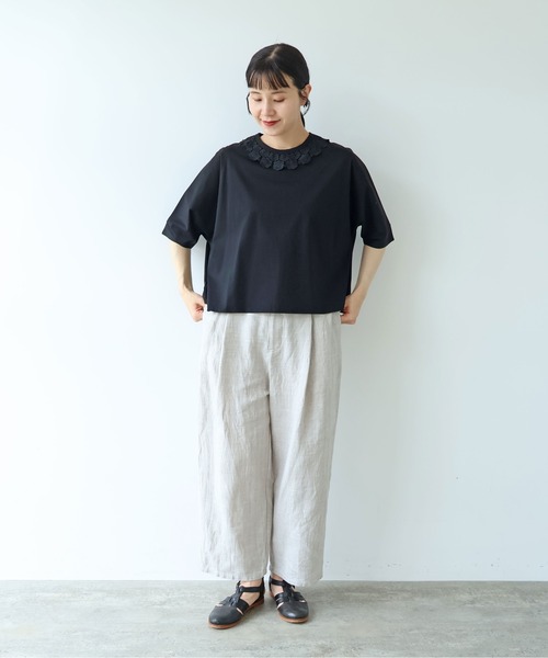 yuni(ユニ )の「△Cotton Neck Lace T-SH(Tシャツ/カットソー・レディース・ホワイト/ブラック・FREE)」の3枚目の写真