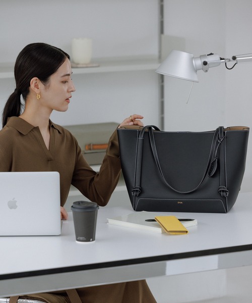 E'POR(エポール)の「【E'POR】KNOT BAG Large/A4対応・通勤・撥水・軽量・26AW新型(トートバッグ・レディース・ブラック/ダークブラウン・FREE)」の18枚目の写真