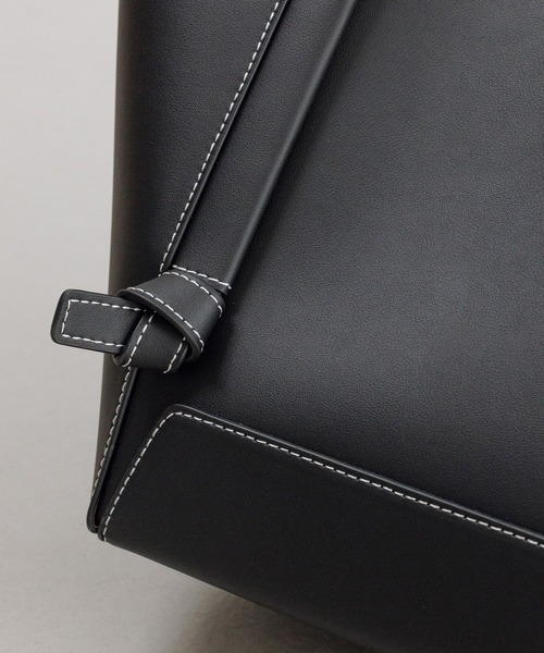 E'POR(エポール)の「【E'POR】KNOT BAG Large/A4対応・通勤・撥水・軽量・26AW新型(トートバッグ・レディース・ブラック/ダークブラウン・FREE)」の8枚目の写真