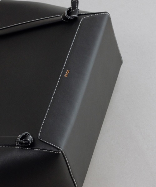 E'POR(エポール)の「【E'POR】KNOT BAG Large/A4対応・通勤・撥水・軽量・26AW新型(トートバッグ・レディース・ブラック/ダークブラウン・FREE)」の9枚目の写真