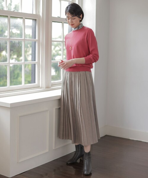 J.PRESS(ジェイプレス)の「【人気定番アイテム・シーンレスに活躍・WEB限定カラーあり】PRINCE クルーネック ニット(ニット/セーター・レディース・ベージュ系/ブラック系/ダークブラウン系/ピーコックグリーン系/ローズ系/ホワイト系/ライトグレー系/ホワイト系1/ブラウン系1・MEDIUM/LARGE)」の12枚目の写真