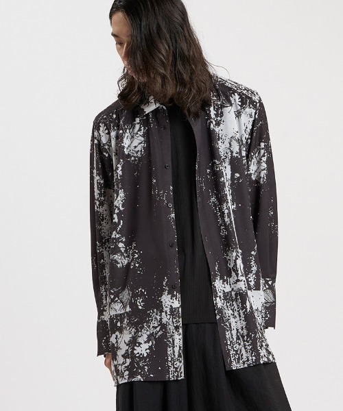 NO ID.(ノーアイディ)の「ms6611-AbstractsプリントロングSH シャツ(459006-540S)(シャツ/ブラウス・メンズ・ホワイト/ブラック・ONE SIZE)」の20枚目の写真
