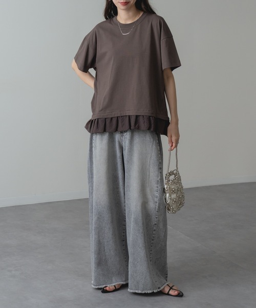 ANNA LUNA(アンナルナ)の「【ANNA LUNA】1枚で 体型カバー & 着映え ! 裾フリル 切替 ワイド Tシャツ(Tシャツ/カットソー・レディース・ブラウン/ネイビー・MEDIUM)」の12枚目の写真