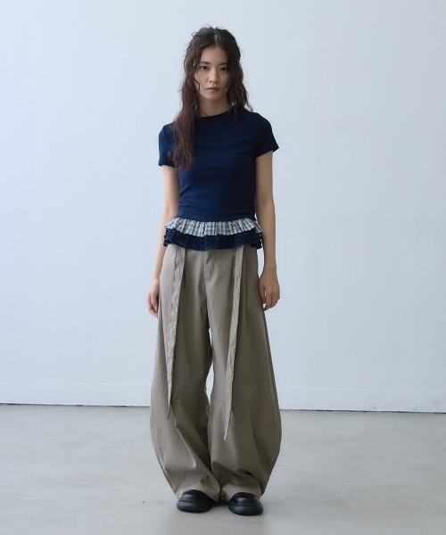 Clum（クルム）の「ribbon detail volume wide pants / リボンディテールボリュームワイドパンツ（スラックス・レディース・ベージュ・LARGE/X-LARGE/MEDIUM）」の13枚目の写真