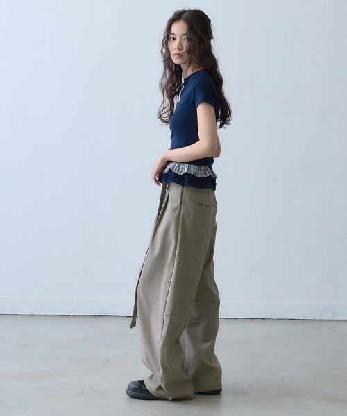 Clum（クルム）の「ribbon detail volume wide pants / リボンディテールボリュームワイドパンツ（スラックス・レディース・ベージュ・LARGE/X-LARGE/MEDIUM）」の12枚目の写真
