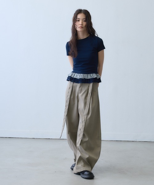 Clum（クルム）の「ribbon detail volume wide pants / リボンディテールボリュームワイドパンツ（スラックス・レディース・ベージュ・LARGE/X-LARGE/MEDIUM）」の6枚目の写真