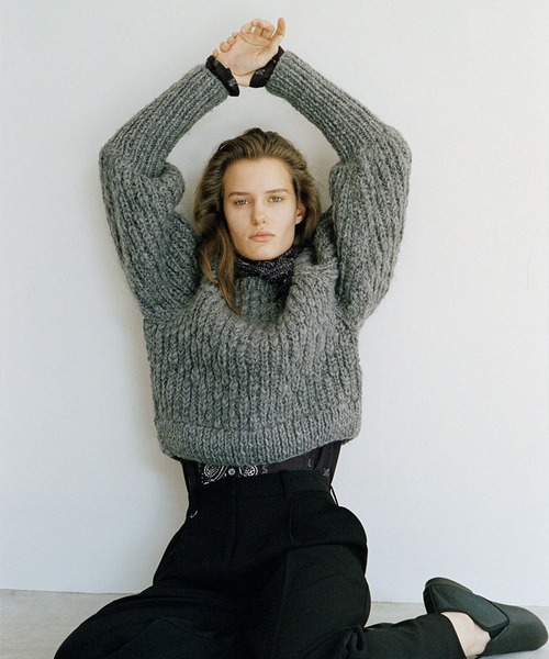 CLANE(クラネ)の「W FACE CHUNKY HAND KNIT CARDIGAN(カーディガン/ボレロ・レディース・グレー/ピンク/アイボリー・F)」の1枚目の写真