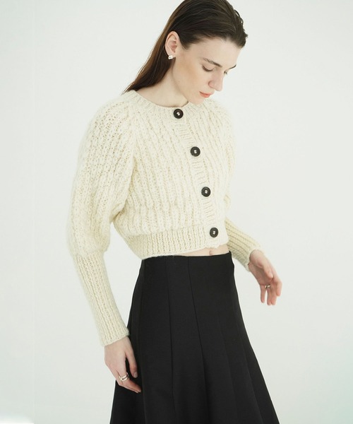 CLANE(クラネ)の「W FACE CHUNKY HAND KNIT CARDIGAN(カーディガン/ボレロ・レディース・グレー/ピンク/アイボリー・F)」の2枚目の写真