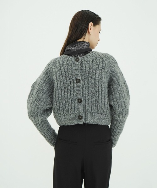 CLANE(クラネ)の「W FACE CHUNKY HAND KNIT CARDIGAN(カーディガン/ボレロ・レディース・グレー/ピンク/アイボリー・F)」の19枚目の写真