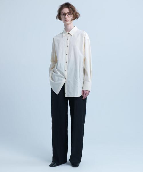 URBAN RESEARCH(アーバンリサーチ)の「new basic QUIET VOLUME SHIRTS(シャツ/ブラウス・レディース・ホワイト系その他/ブラック・FREE)」の3枚目の写真