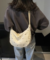リボン刺繍キルティングショルダーバッグ(全5色)