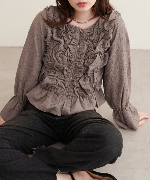 natural couture（ナチュラルクチュール）の「バー釦くしゅくしゅシャーリングブラウス（シャツ/ブラウス・レディース・グレイッシュベージュ/ブラック/アイボリー/ブラウン・FREE）」の19枚目の写真
