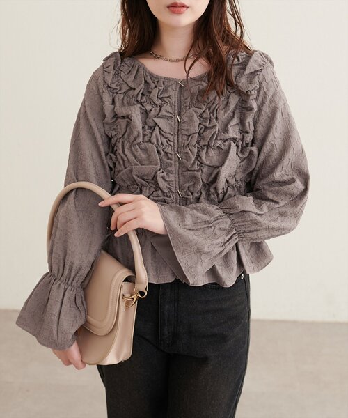 natural couture（ナチュラルクチュール）の「バー釦くしゅくしゅシャーリングブラウス（シャツ/ブラウス・レディース・グレイッシュベージュ/ブラック/アイボリー/ブラウン・FREE）」の20枚目の写真