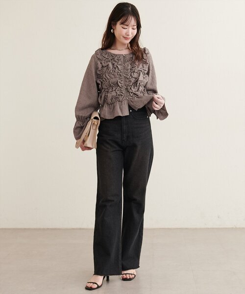 natural couture（ナチュラルクチュール）の「バー釦くしゅくしゅシャーリングブラウス（シャツ/ブラウス・レディース・グレイッシュベージュ/ブラック/アイボリー/ブラウン・FREE）」の22枚目の写真