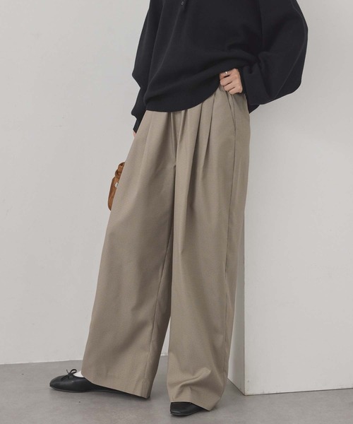 MONO-MART(モノマート)の「【anyway.シリーズ】速乾×洗える|パウダーツイル タックワイド イージースラックス(スラックス・レディース・グレー/ダークブラウン/ダークオリーブ/グレー系/ブラック/グレイッシュベージュ/グレー系2/ブラウン系・S/M/L)」の17枚目の写真