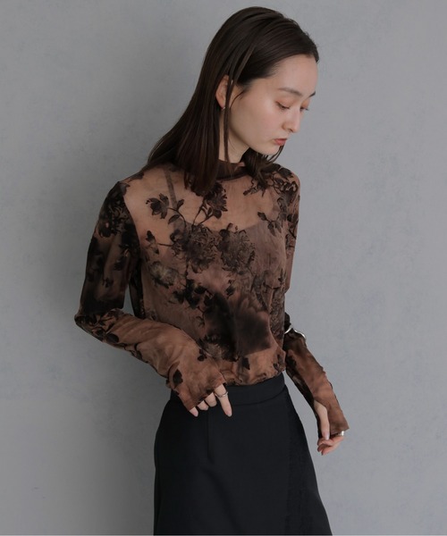 &g'aime(アンジェム)の「【&g'aime 】フロッキーシアータートル Flocked Sheer Turtleneck(Tシャツ/カットソー・レディース・ブラック/ブラウン/グリーン・FREE)」の11枚目の写真