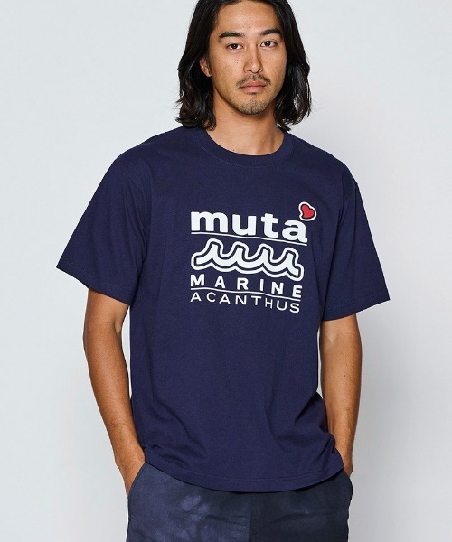 ACANTHUS(アカンサス)の「mt10688- W-name logo S-S tee waveロゴTシャツ(MA2728)(Tシャツ/カットソー・メンズ・ネイビー/ブラック/ホワイト・L/XL/M/S)」の3枚目の写真