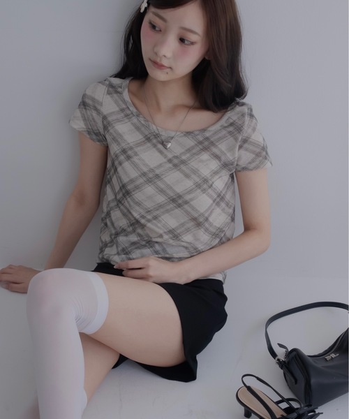 JUMELLE(ジュメロ)の「バイアスチェックTシャツ(Tシャツ/カットソー・レディース・ベージュ/ブルー・FREE)」の3枚目の写真