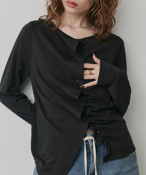 ad thie(アドティエ)の「フロントギャザー フリル トップス(カーディガン/ボレロ・レディース・チャコール/ブラウン/ブラック・FREE)」の4枚目の写真