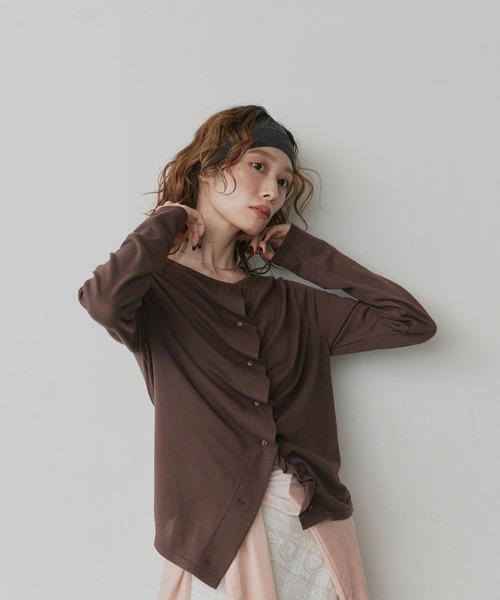 ad thie(アドティエ)の「フロントギャザー フリル トップス(カーディガン/ボレロ・レディース・チャコール/ブラウン/ブラック・FREE)」の22枚目の写真