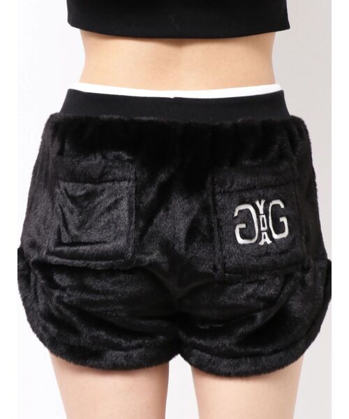GYDA(ジェイダ)の「Symmetry GYDA FAKE FURショートパンツ【セットアップ着用可能】(その他パンツ・レディース・その他1/オフホワイト/ベージュ/ブラック・FREE)」の10枚目の写真