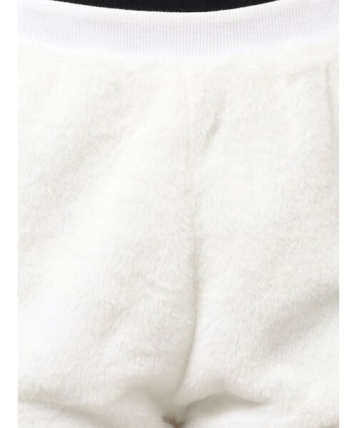 GYDA(ジェイダ)の「Symmetry GYDA FAKE FURショートパンツ【セットアップ着用可能】(その他パンツ・レディース・その他1/オフホワイト/ベージュ/ブラック・FREE)」の14枚目の写真