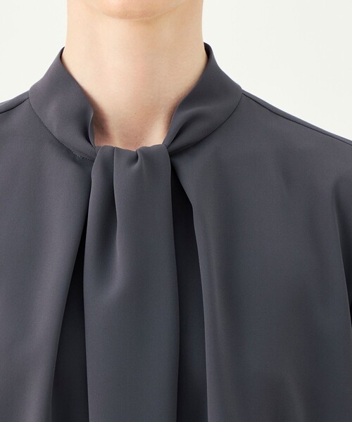 BALLSEY(ボールジィ)の「パウダリージョーゼット タイライクブラウス(シャツ/ブラウス・レディース・チャコールグレー/ライトブルー/ホワイト・36)」の8枚目の写真