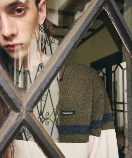 PRANK PROJECT(プランクプロジェクト)の「【2026Winter Pre-Order】ワイドボーダーニットポロ / Wide Border Knit Polo(ニット/セーター・レディース・ベージュ/カーキ・FREE)」の3枚目の写真