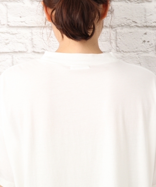 LEPSIM（レプシィム）の「ハイネックプリントワイドTシャツ　729319（Tシャツ/カットソー・レディース・ブラック/オフホワイト/トップグレー・FREE）」の7枚目の写真