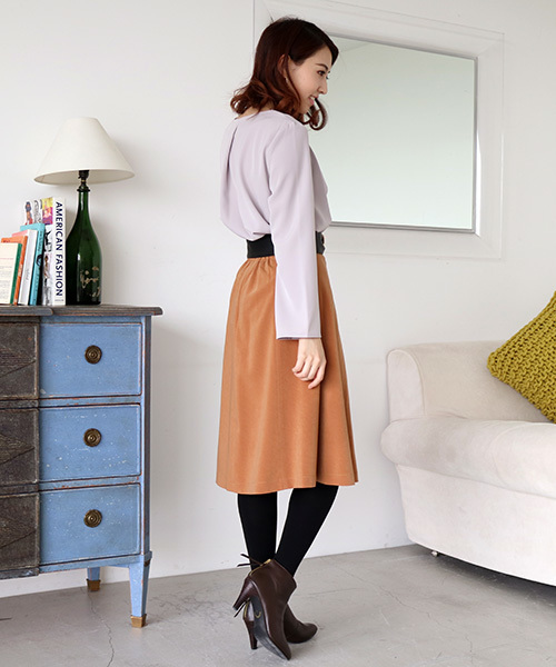 N.(N. Natural Beauty Basic)(エヌエヌナチュラルビューティーベーシック)の「ハイウエストスウェードスカート(スカート・レディース・ブラック/ベージュ/グレー・SMALL/MEDIUM)」の12枚目の写真