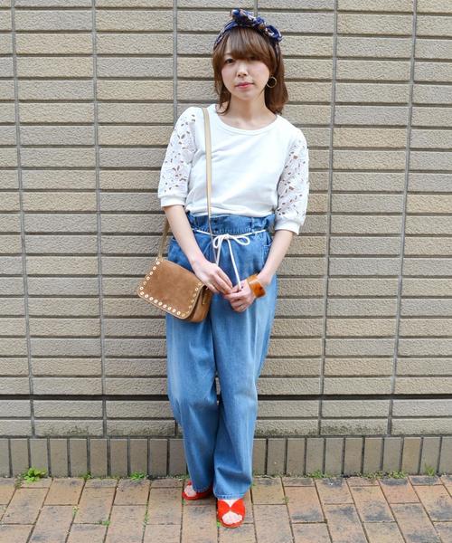 Khaju（カージュ）の「Khaju:フラワーレーススリーブスウェット white◇（スウェット・レディース・ホワイト・ONE SIZE）」の4枚目の写真