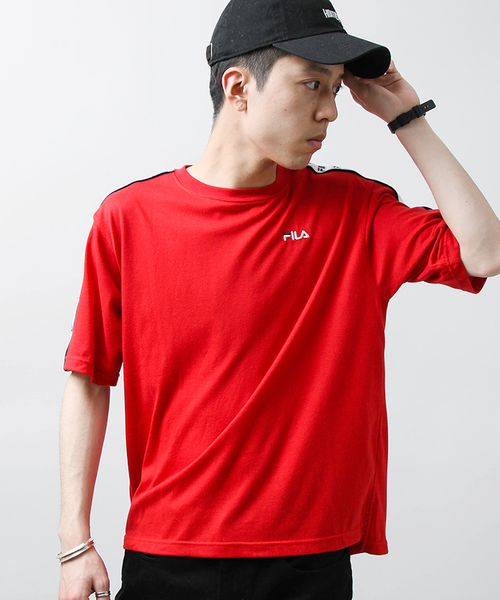 FILA(フィラ)の「∴WEGO/FILAラインテープTシャツ(Tシャツ/カットソー・メンズ・ネイビー/レッド・MEDIUM/LARGE)」の1枚目の写真