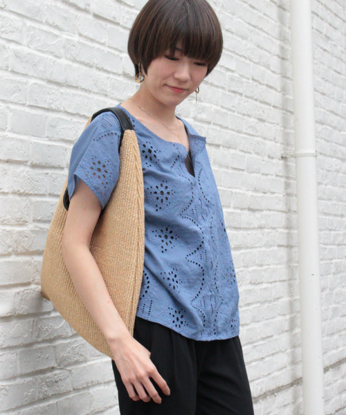 un dix cors（アンディコール）の「レース刺繍ブラウス（シャツ/ブラウス・レディース・イエロー/ブルー・ﾌﾘ-）」の13枚目の写真