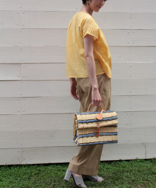 un dix cors（アンディコール）の「レース刺繍ブラウス（シャツ/ブラウス・レディース・イエロー/ブルー・ﾌﾘ-）」の10枚目の写真