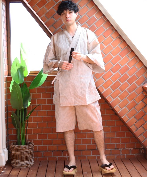 ８(eight)（エイト）の「しじら織り 甚平 上下セット コットン 涼しい（浴衣・メンズ・チャコールグレー/ネイビー/キナリ/グレー系その他2/ブルー/グレー系その他/ダークネイビー/ブラック×グレー/ブラック/ワイン・X-LARGE/LARGE/MEDIUM）」の2枚目の写真