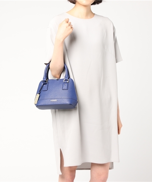 & chouette（アンドシュエット）の「[f]ボストンバッグ(S)（ボストンバッグ・レディース・ブラック/ホワイト/サーモンピンク/レッド/ネイビー・FREE）」の13枚目の写真