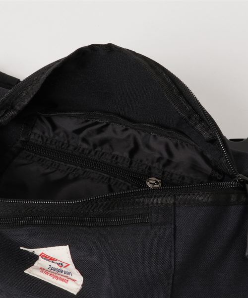 MASSIVE STORE（マッシブストア）の「【Holiday A.M/ホリデーエーエム】ワンデイヒップバッグ（ボディバッグ/ウエストポーチ・メンズ・ブラック/ネイビー/グレー・FREE）」の6枚目の写真