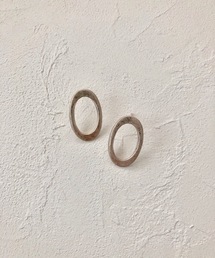 マットメタルピアス