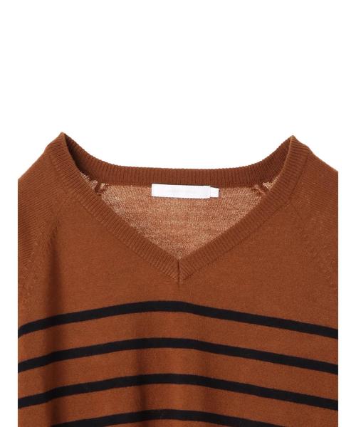 AMERICAN HOLIC(アメリカンホリック)の「Vネックラグランニットプルオーバー(ニット/セーター・レディース・ブラック/オフホワイト/ブラウン/グリーン/ピンク/モカ/イエロー系その他2/マスタード/オレンジ/ブルー系その他2・M/L)」の12枚目の写真