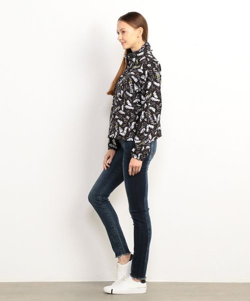 ARMANI EXCHANGE(アルマーニエクスチェンジ)の「【A|Xアルマーニ エクスチェンジ】リバーシブル ナイロンジャケット(ナイロンジャケット・レディース・ブラック・MEDIUM/SMALL/X-SMALL)」の8枚目の写真