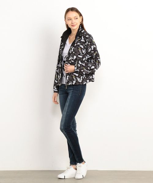 ARMANI EXCHANGE(アルマーニエクスチェンジ)の「【A|Xアルマーニ エクスチェンジ】リバーシブル ナイロンジャケット(ナイロンジャケット・レディース・ブラック・MEDIUM/SMALL/X-SMALL)」の9枚目の写真
