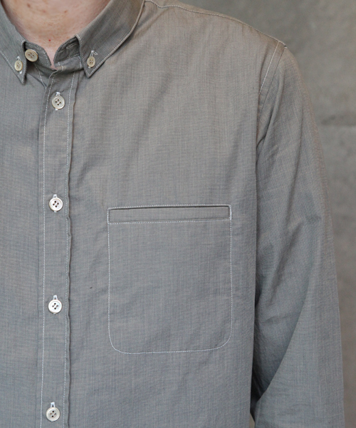 PAPER CHEST（ペーパーチェスト）の「PAPER CHEST MENS / ハケ目B.D.シャツ（シャツ/ブラウス・メンズ・イエロー/ブルー/カーキ・3/4）」の6枚目の写真