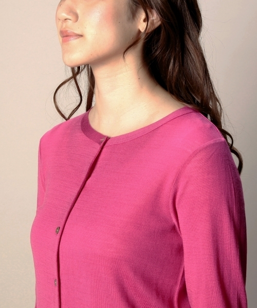 BEAUTY&YOUTH UNITED ARROWS(ビューティーアンドユースユナイテッドアローズ)の「BYBC ウォッシュクルーネックカーディガン ◆(カーディガン/ボレロ・レディース・ライトグレー/ピンク/イエロー/ネイビー・フリー)」の12枚目の写真