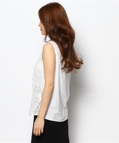 Ray BEAMS(レイビームス)の「○Ray BEAMS / レースフロントノースリーブシャツ(シャツ/ブラウス・レディース・オフホワイト/ネイビー・ONE SIZE)」の4枚目の写真