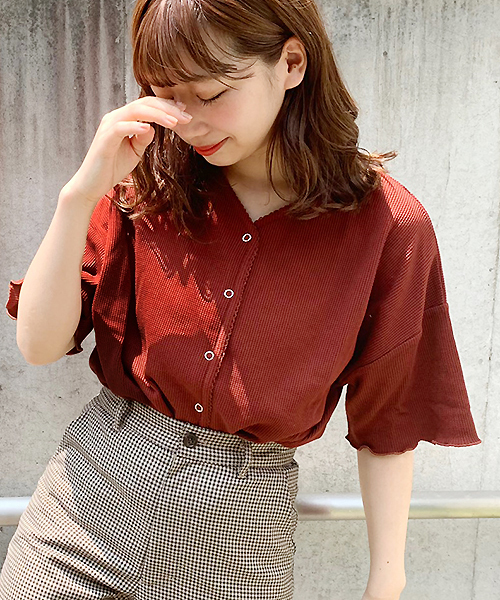 apres jour（アプレジュール）の「スナップボタンワッフルTシャツ【ZOZOTOWN限定アイテム】（Tシャツ/カットソー・レディース・モカ/ラベンダー/オレンジ系その他・フリー）」の5枚目の写真