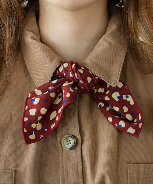 PairPair(ペアペア)の「スカーフ付きビッグシルエットコーデュロイシャツ(シャツ/ブラウス・レディース・ブラック/モカ・FREE)」の11枚目の写真