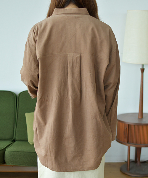 PairPair(ペアペア)の「スカーフ付きビッグシルエットコーデュロイシャツ(シャツ/ブラウス・レディース・ブラック/モカ・FREE)」の22枚目の写真