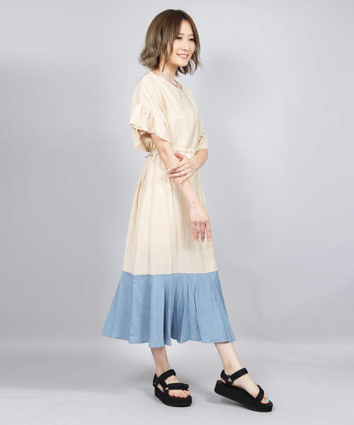 lala Born（ララボーン）の「lalaBorn/配色ロングワンピース（ワンピース・レディース・ベージュ/ブルー・FREE）」の3枚目の写真